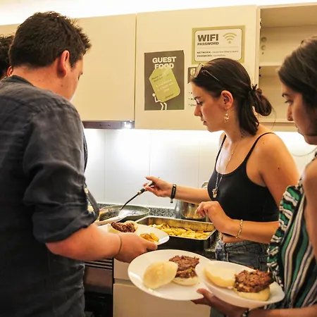 Onefam Ribeira Auberge de jeunesse *