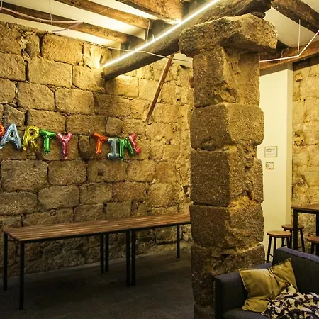 Onefam Ribeira Hostal