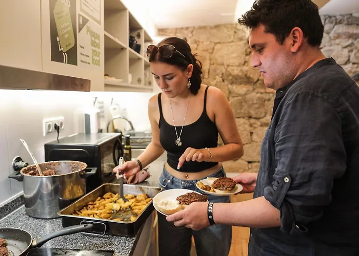 Hostal Onefam Ribeira Oporto