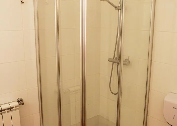 Onefam Ribeira Hostal Oporto