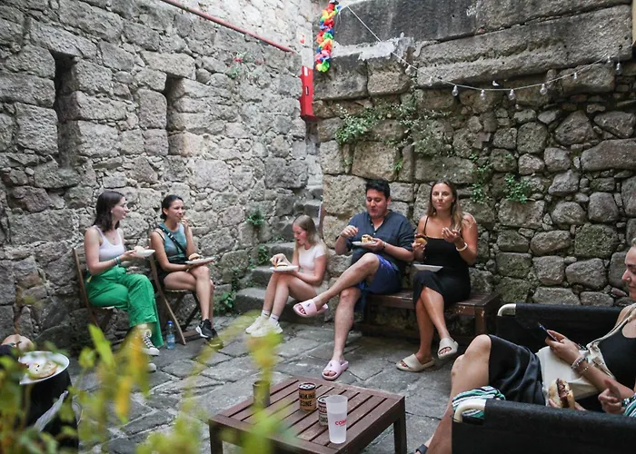 Hostal Onefam Ribeira *