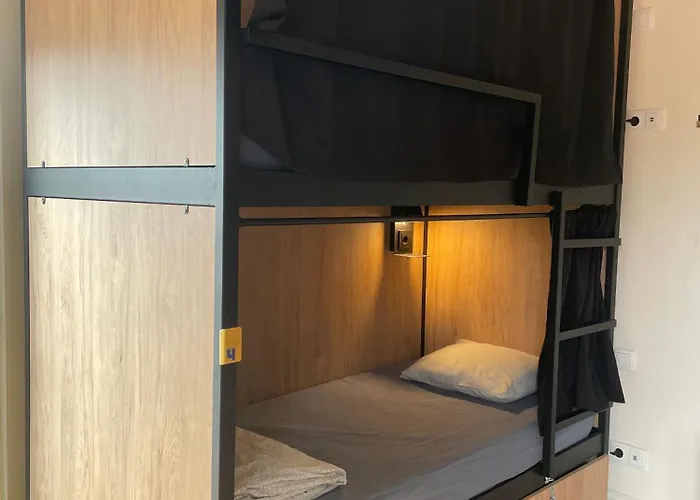 Onefam Ribeira Hostal