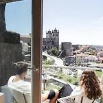 Onefam Ribeira ポルト