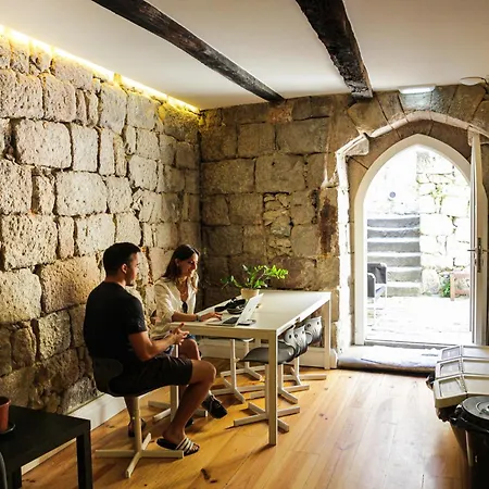 Onefam Ribeira Hostel Porto